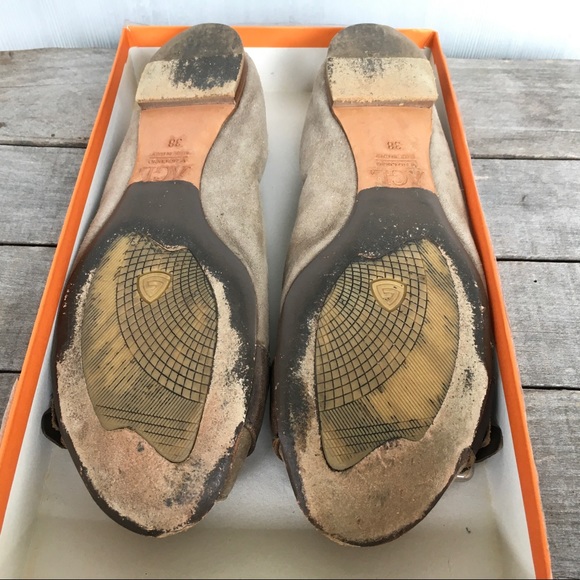 AGL Attilio Giusti Leombruni Taupe Suede Open Toe Buckle Ballet Flats Sz 38 / 8 - Picture 8 of 10